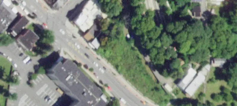 389 Congress St