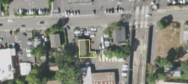 129 Maple Ave