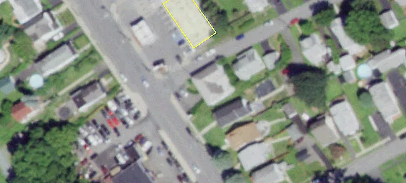639 Pawling Ave