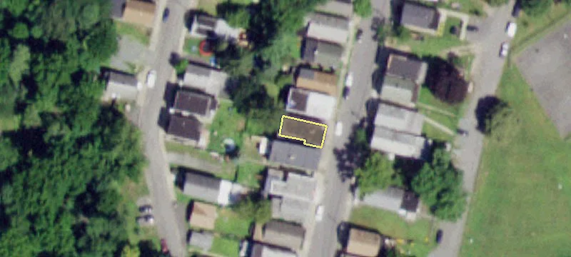 16 Division St
