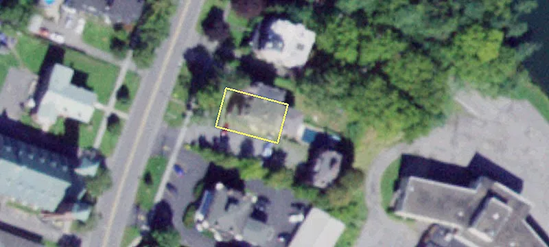 30 Cayuga St