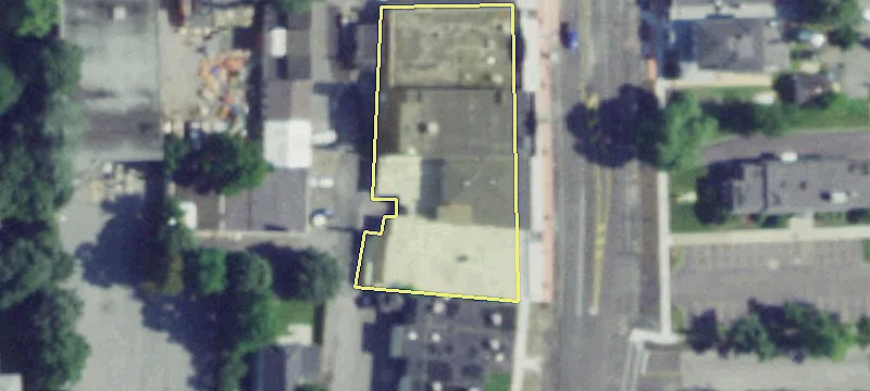215 Main St