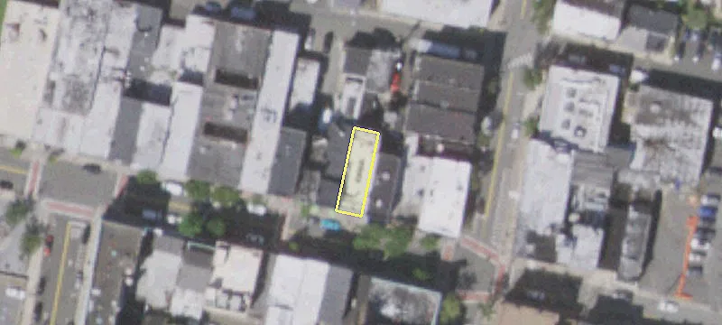 82 Main St