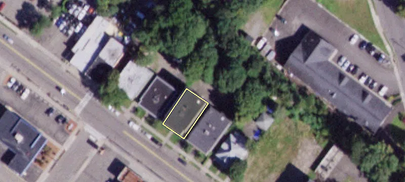 272 Main St