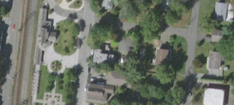 22 Burnside Ave