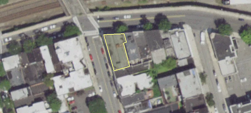 22 1st St