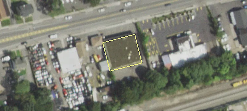 126 Suffolk Ave