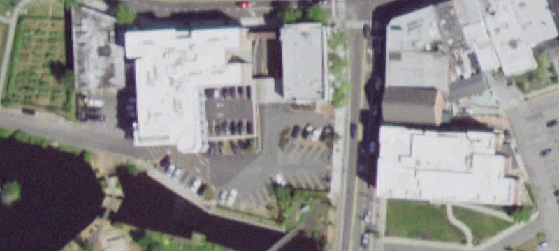 7 Main St