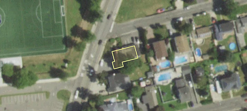919 Deer Park Ave