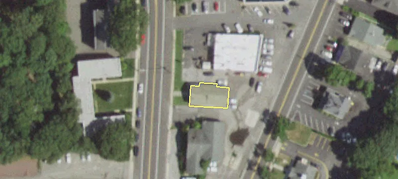 196 Laurel Ave