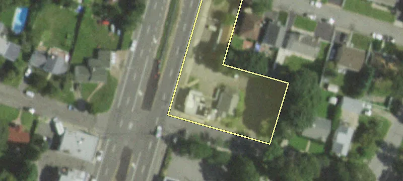 672 Walt Whitman Rd