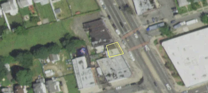 321 Nassau Rd