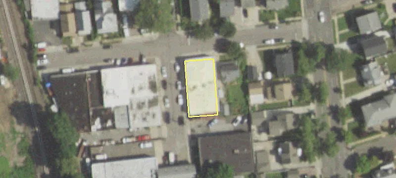 77 Searing Ave