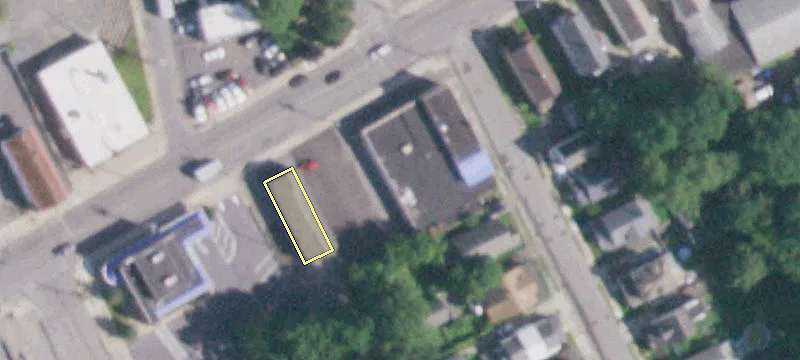2502 Broadway