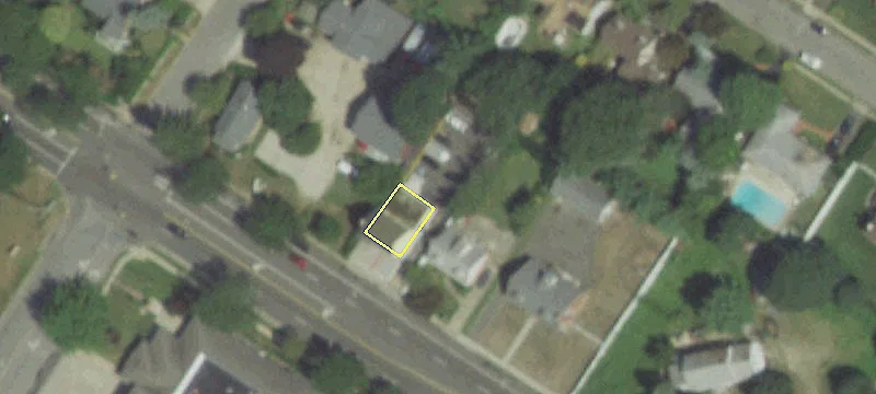 1000 Stewart Ave