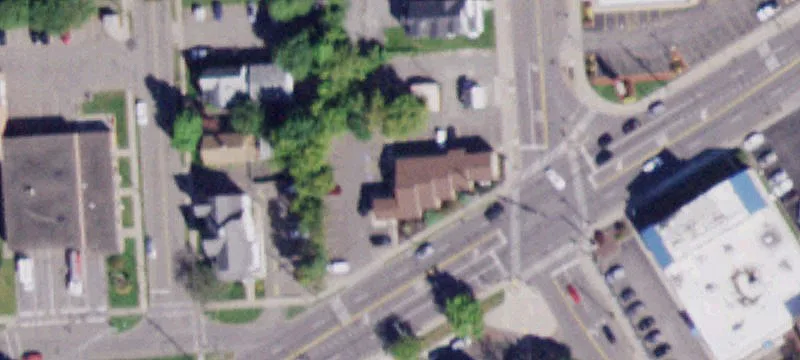 1207 Main St