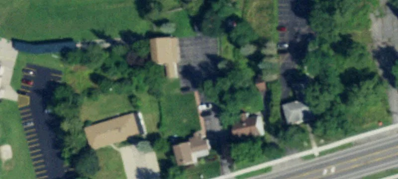 9060 Main St