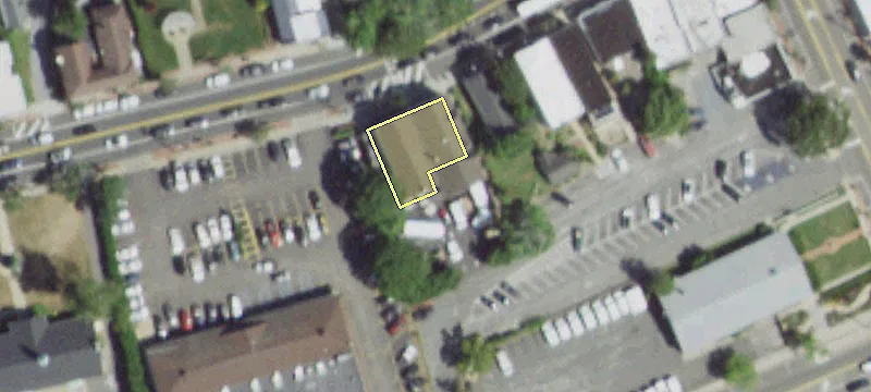 25 Montauk Hwy