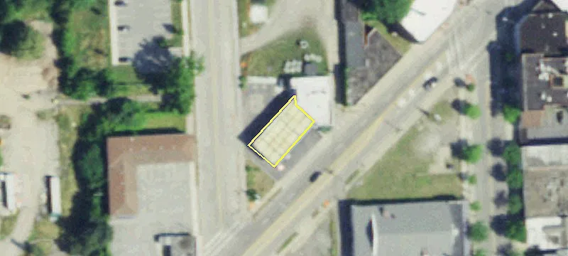 502 Main St