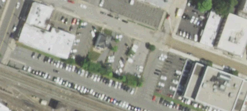 99 Hawthorne Ave