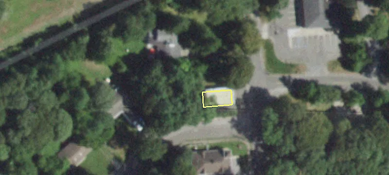 18 Ryerson Ave