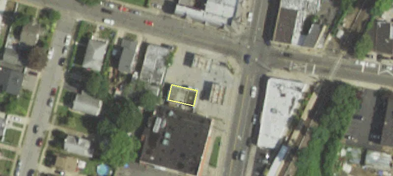 688 Woodfield Rd