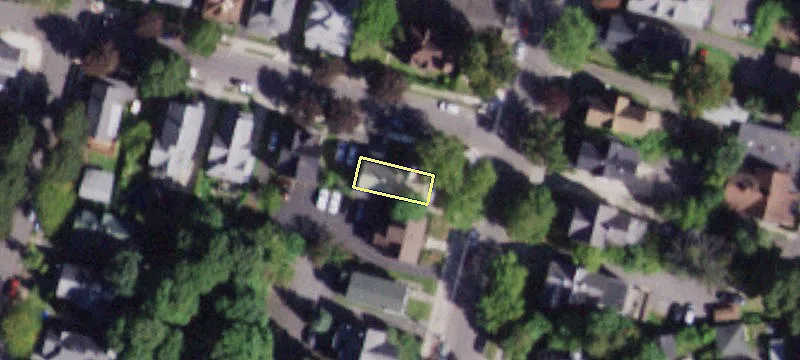 33 Oak St