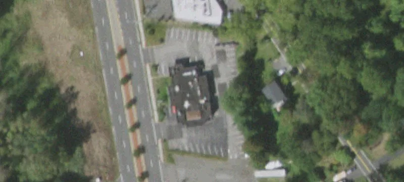 587 Rte 303