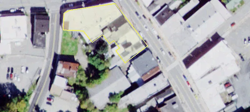 28 Main St
