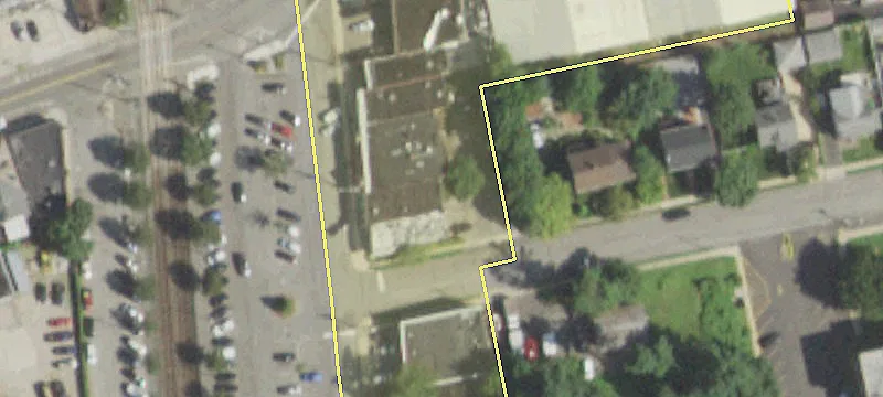 16 Railroad Ave