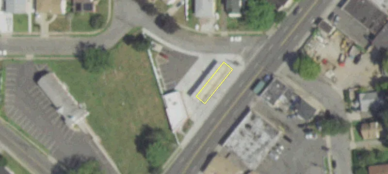 615 Un Ave
