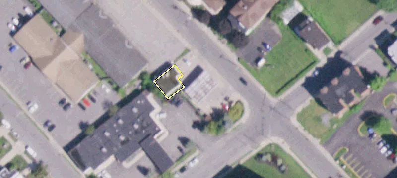 72 Guy Park Ave