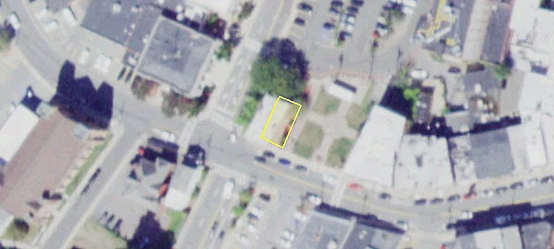 39 Main St