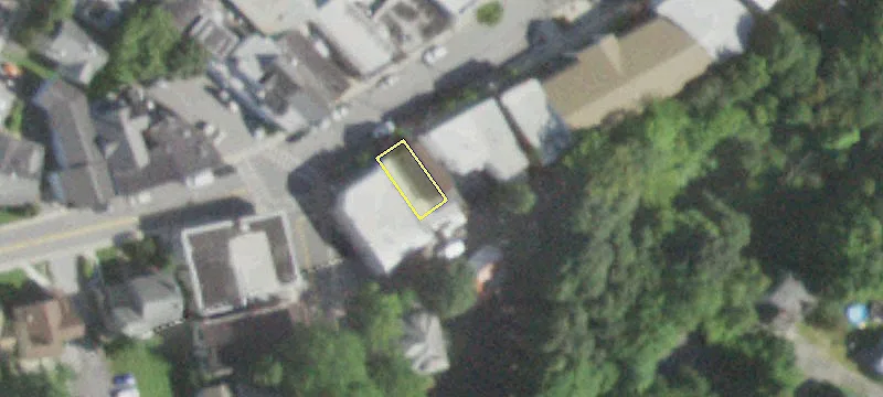 80 Vineyard Ave