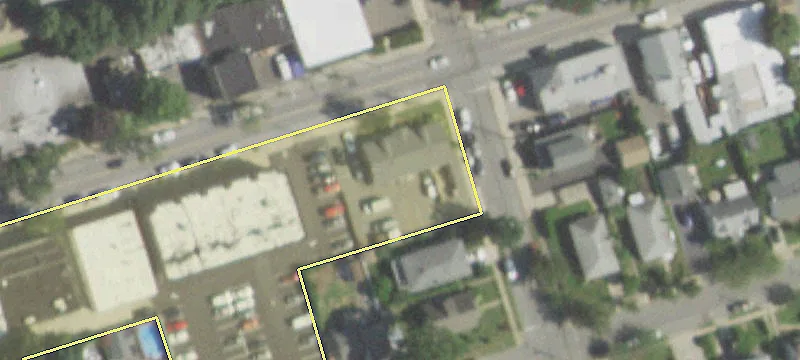 356 Westbury Ave