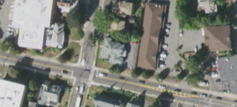 22 Madison Ave