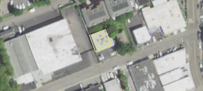 9 Secatoag Ave