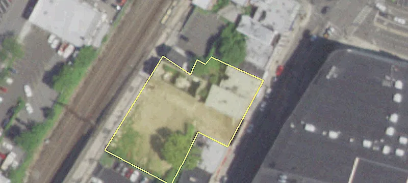 16 Main St