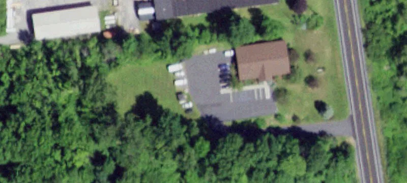 519 Queensbury Ave