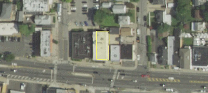 820 Hempstead Tpke