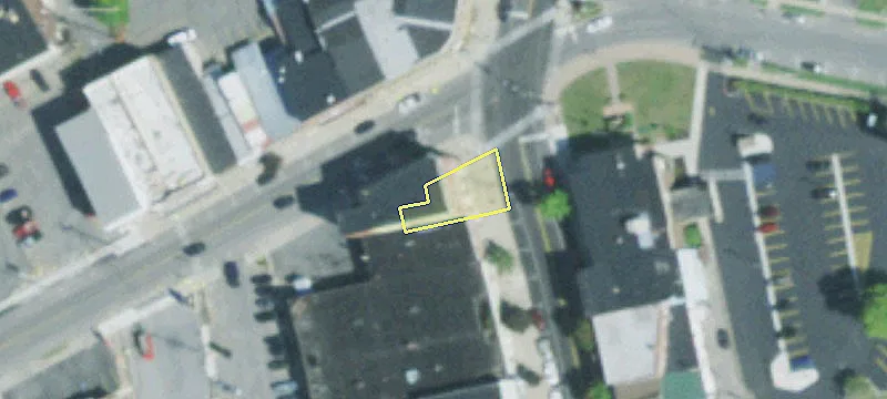 40 Main St