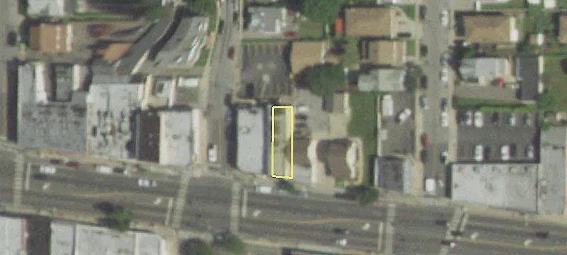 896 Hempstead Tpke