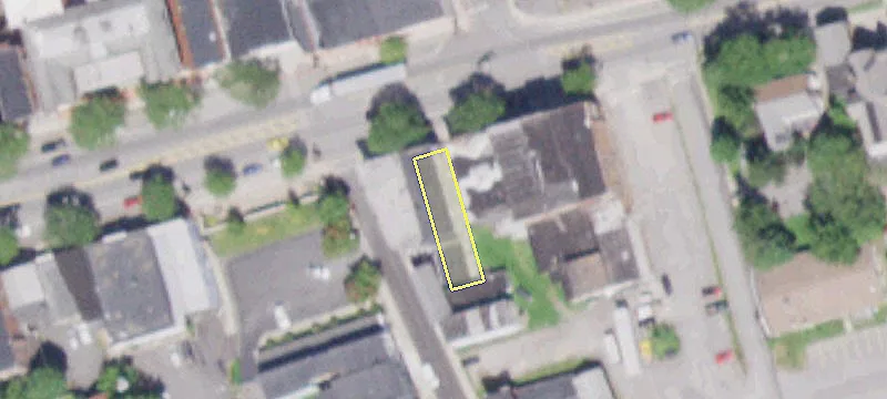 576 Main St