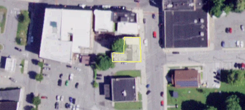 25-27 Main St