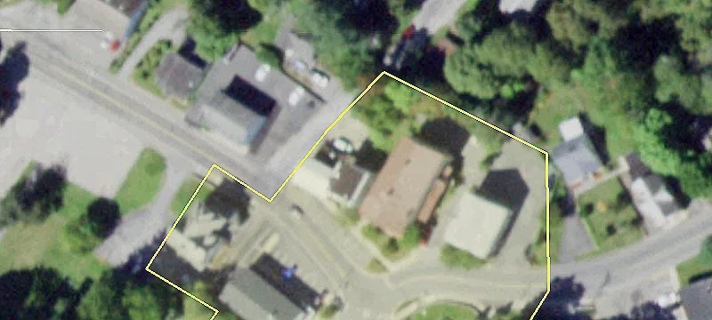 4 Main St