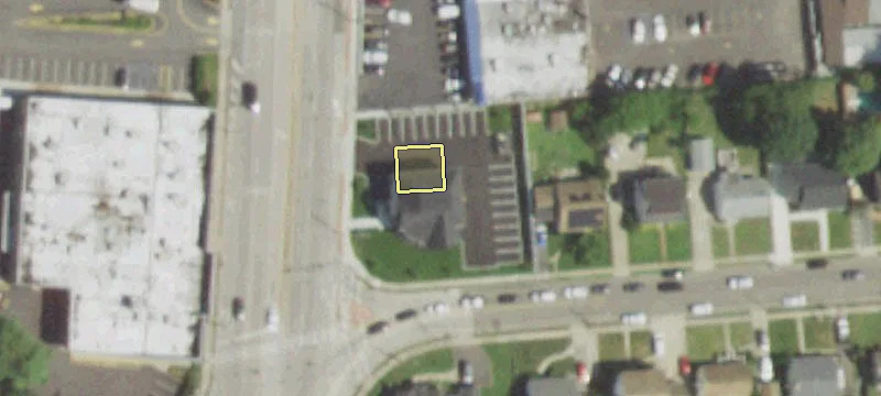 1135 Deer Park Ave