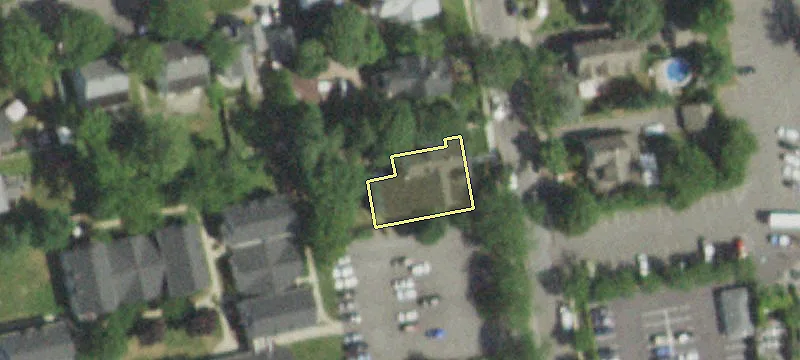 36 Locust Ave