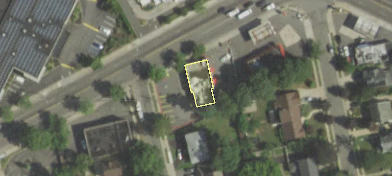 20 Hempstead Ave