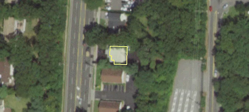 645 Commack Rd
