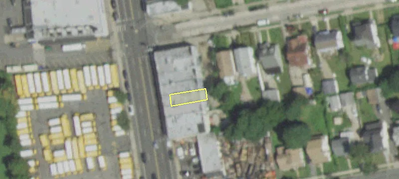 290 Main St
